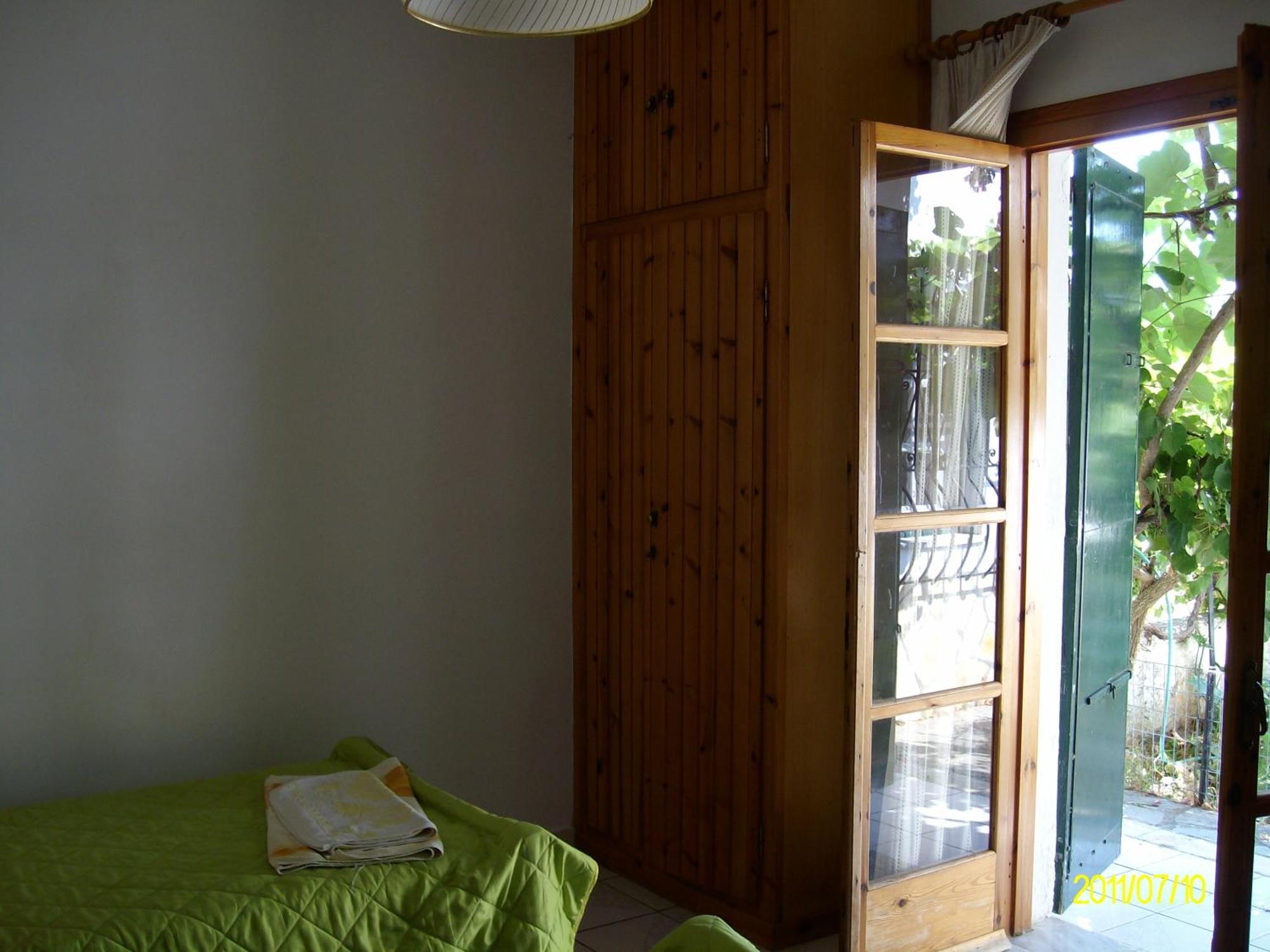 Lakis Apartments Acharavi  Exterior photo